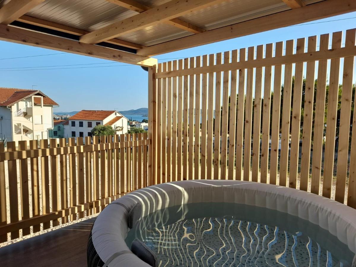 Апартаменты Tiny House Lily With Jacuzzi Свети-Филип-и-Яков Экстерьер фото